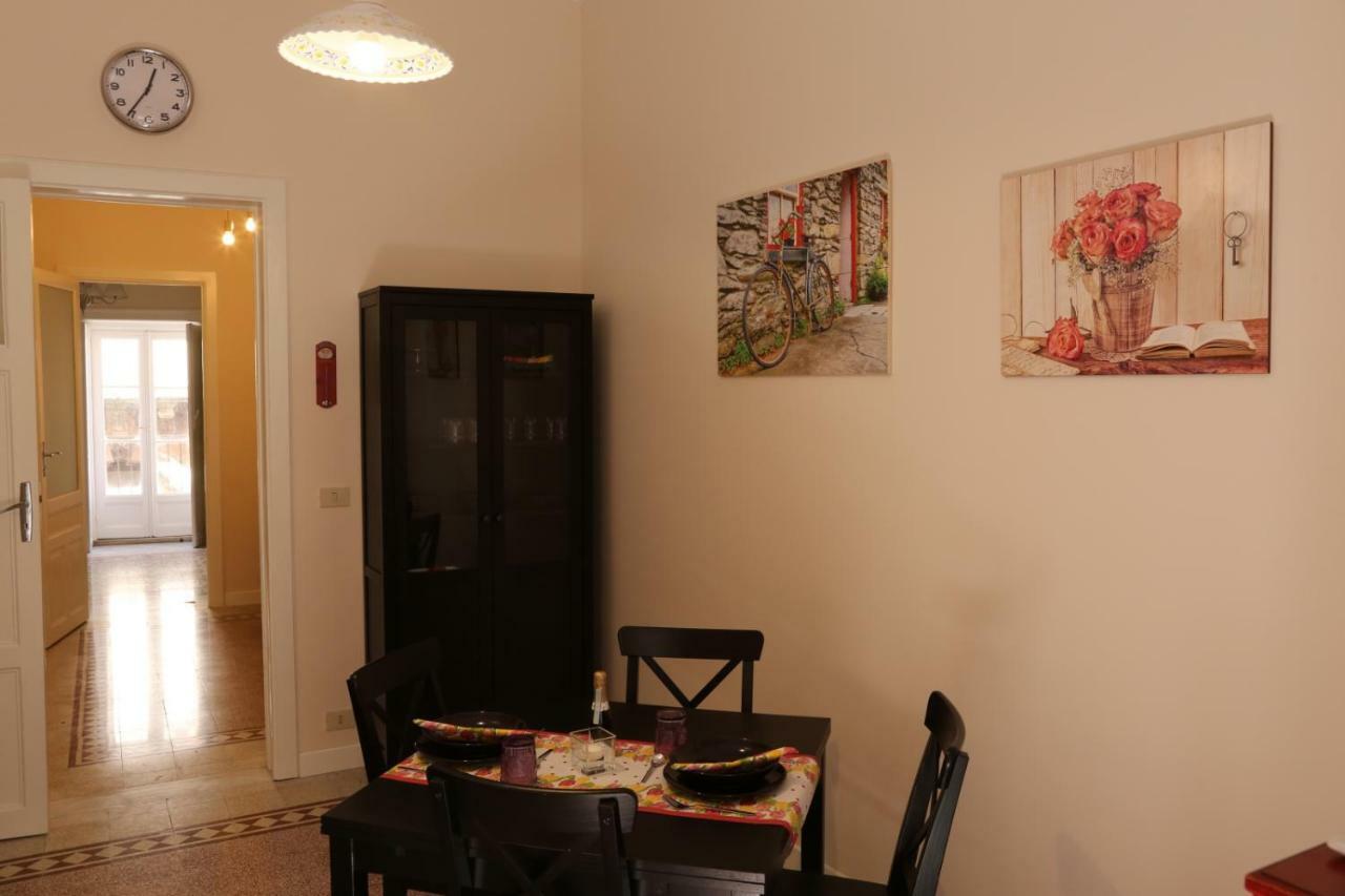 Apartemen 55 m² dengan 1 kamar tidur dan 1 kamar mandi pribadi di Pusat Kota Ragusa Bagian luar foto