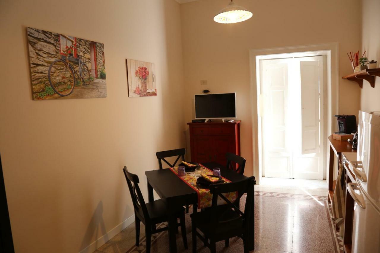 Apartemen 55 m² dengan 1 kamar tidur dan 1 kamar mandi pribadi di Pusat Kota Ragusa Bagian luar foto